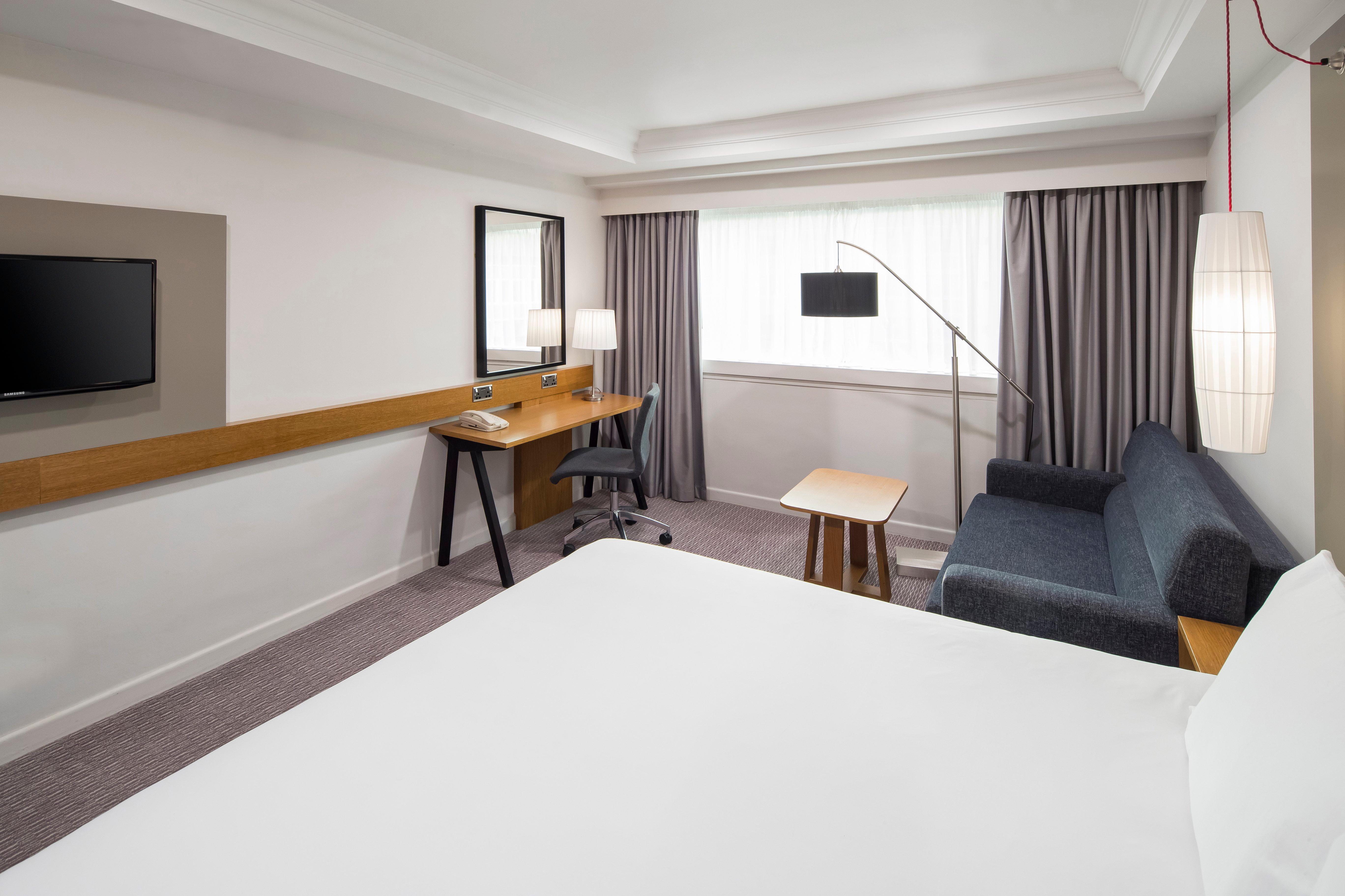 Crowne Plaza Nottingham By Ihg Hotel Exterior photo