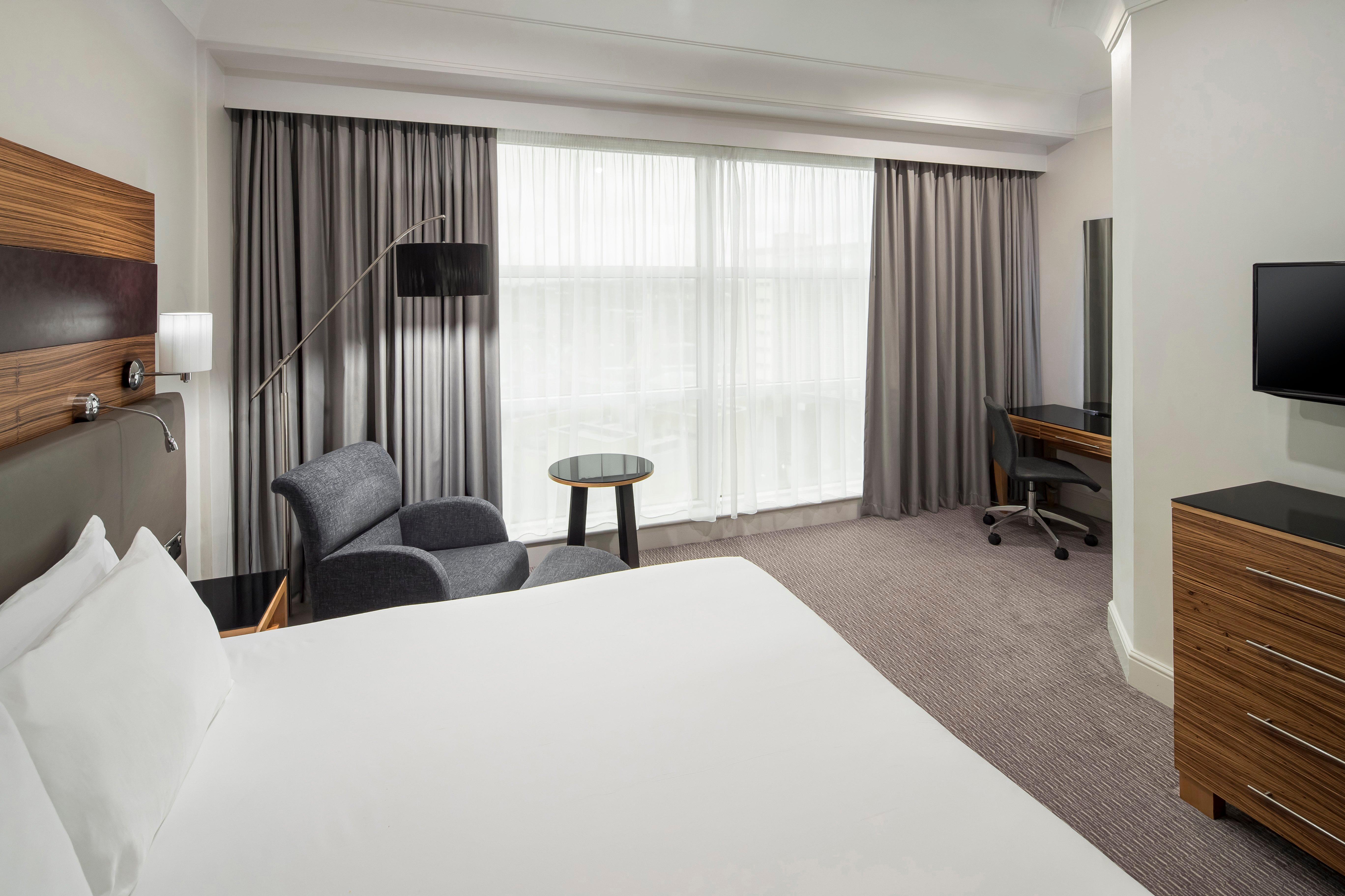 Crowne Plaza Nottingham By Ihg Hotel Exterior photo