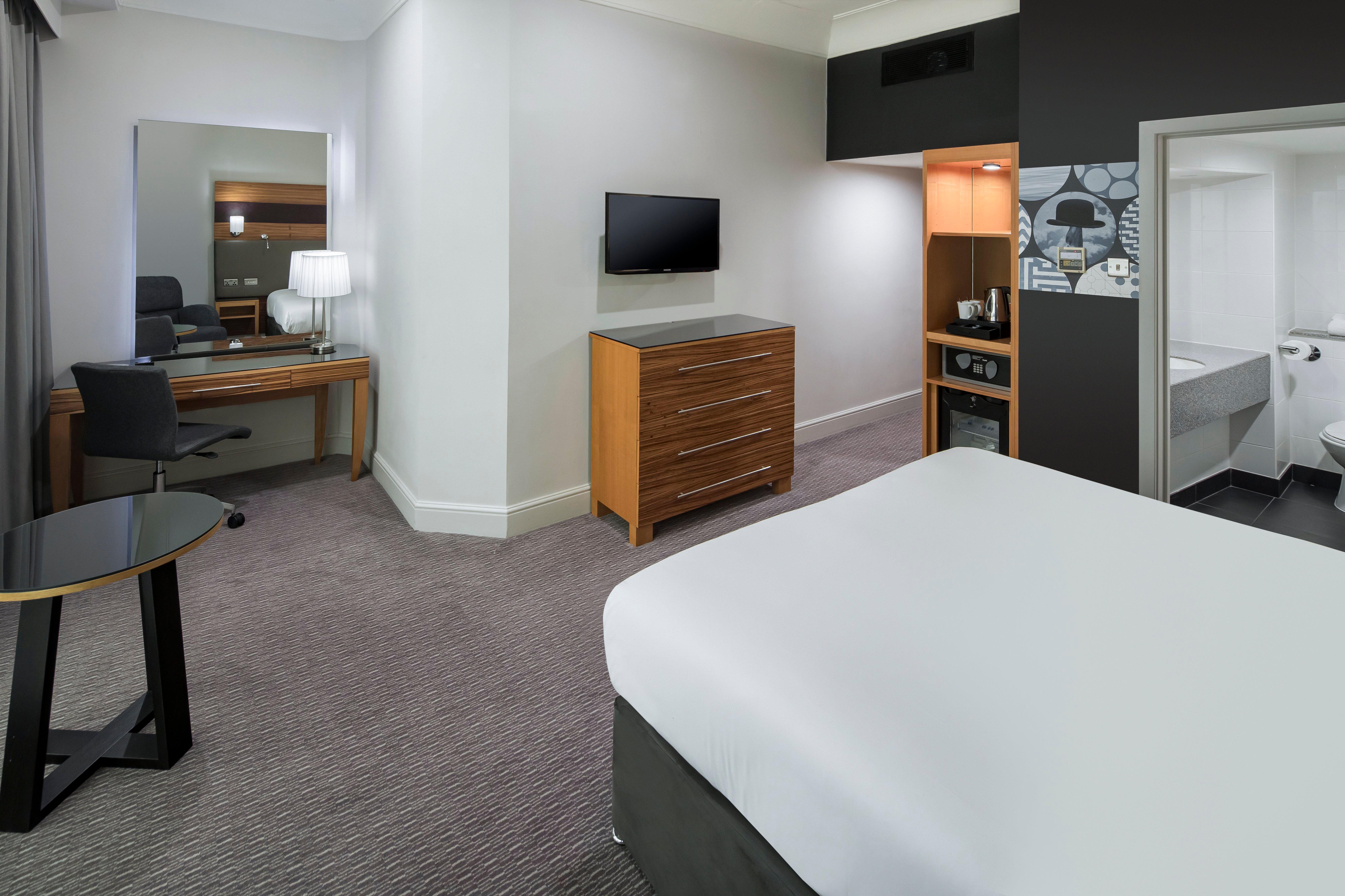 Crowne Plaza Nottingham By Ihg Hotel Exterior photo